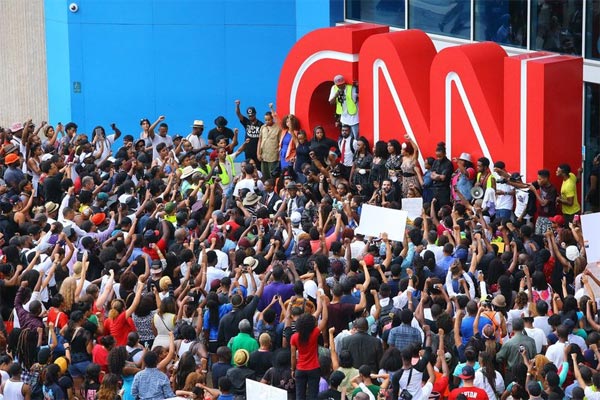 Ferguson’u görmeyen CNN’e tepki