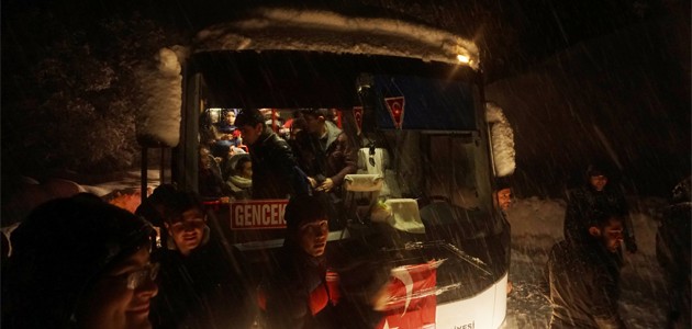 Konya’da kar nedeniyle mahsur kalan öğrenciler kurtarıldı