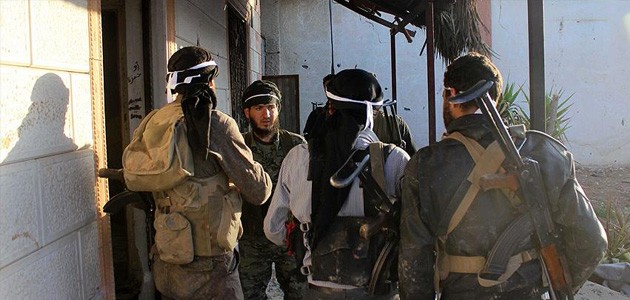 Suriye’de muhaliflerin Şam operasyonu sürüyor