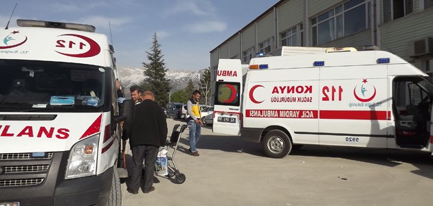 Konya’da minibüs devrildi: 19 yaralı