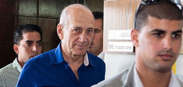 Eski İsrail Başbakanı Olmert hapisten çıktı