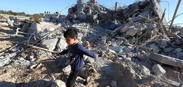 İsrail Doğu Kudüs’te Filistinli bir ailenin daha evini yıktı