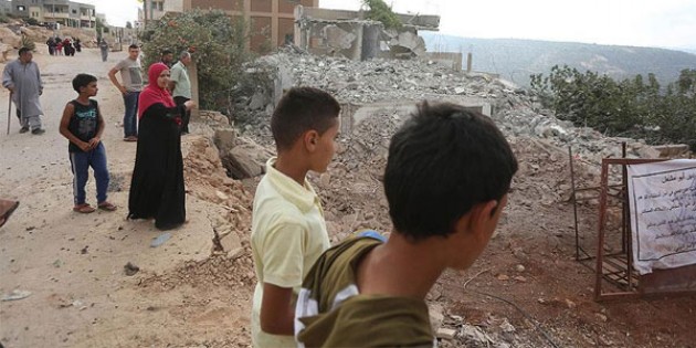 Terör devleti İsrail, Filistinlilere ait 36 evi yıktı