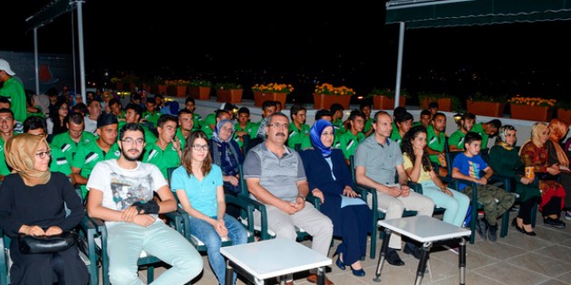 Meram’da açık hava sinema etkinlikleri sürüyor