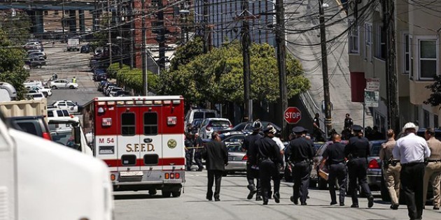 Chicago’da silahlı saldırılar: 8 ölü, 54 yaralı