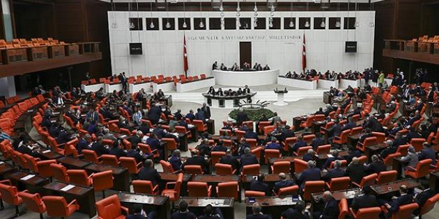 Irak ve Suriye tezkeresi Meclis’te kabul edildi
