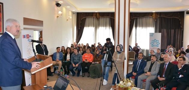 Konya’da ’İngilizce Öğretiminde Örnek Uygulamalar’ konferansı