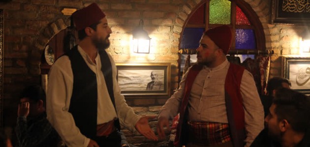 Konya’da müdavimlerini tarihi yolculuğa çıkaran kahvehane