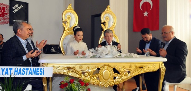 Konya’da Çinli geline Türk usulü düğün
