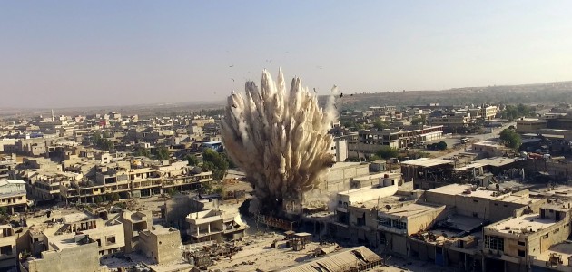 Halep’te pazar yerine hava saldırısı: 10 ölü