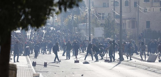 İsrail’den Filistinli göstericilere müdahale: 108 yaralı