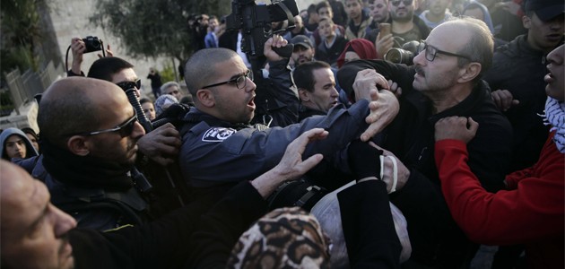 Kudüs’te göstericiler ile polis arasında arbede yaşandı