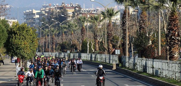 Öğrenciler Kudüs için pedal çevirdi