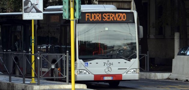 Roma’da toplu taşıma çalışanları greve gitti