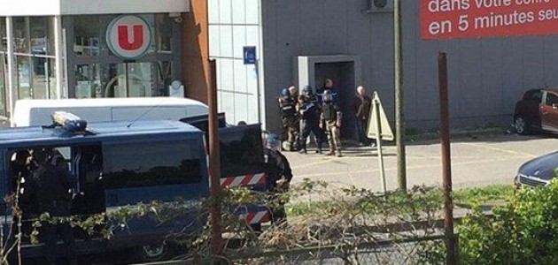 Fransa’da rehine krizi: İki ölü, 12 yaralı