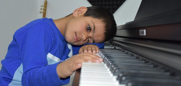 ’Kusursuz kulak’ Bager piyanist olmak istiyor