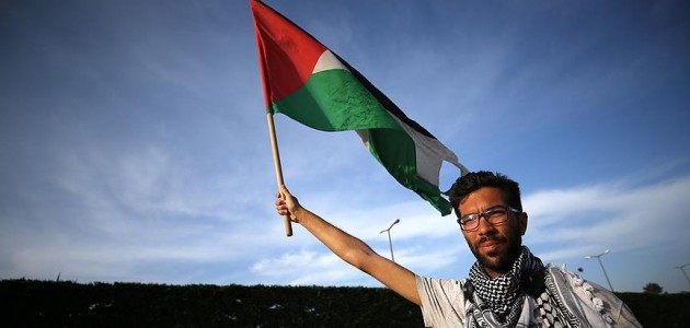 Filistin için İsveç’ten yola çıkan Ladraa, Düzce’de