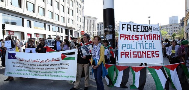 Brüksel’de Filistinli mahkumlara destek gösterisi