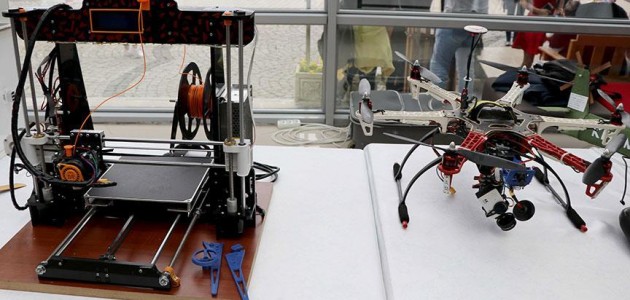 Üniversite öğrencilerinden 3D yazıcı ile ’yerli drone’