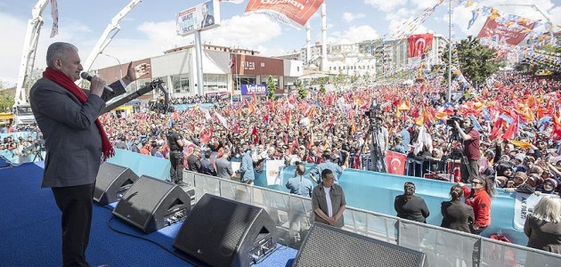 Başbakan Yıldırım: Siz sadece yıkmayı bilirsiniz, yapmayı AK Parti bilir