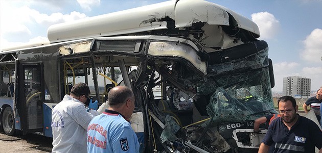 Başkentte iki otobüs çarpıştı: 1 ölü, 14 yaralı
