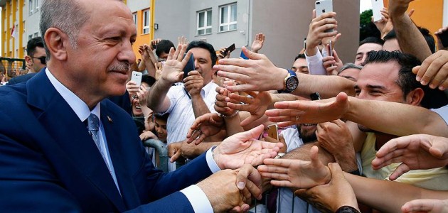 Cumhurbaşkanı Erdoğan: Şu anda sakin halde devam eden bir seçim var