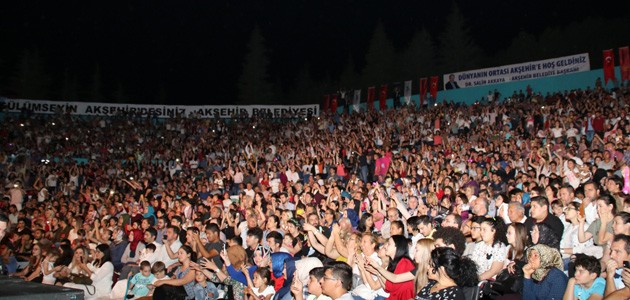 Akşehir’de Manuş Baba konseri