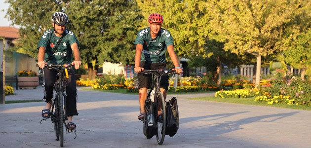 Bisikletli hacı adayları Konya’da