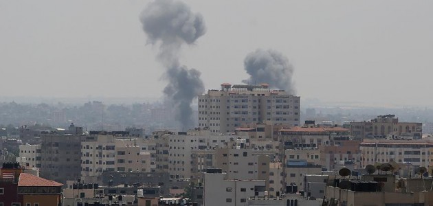İsrail Gazze’yi yine vurdu