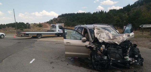 Konya’da tır ile otomobil çarpıştı: 7 yaralı