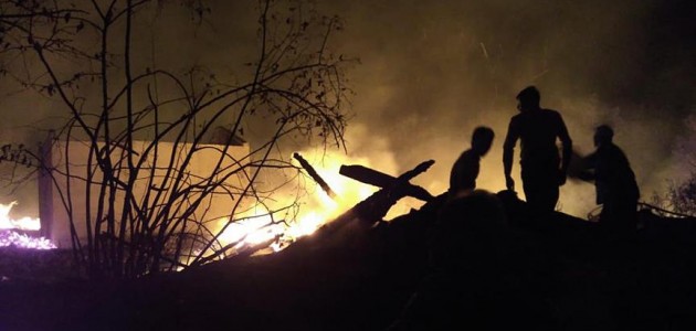 Kastamonu’da yangın: 8 ev kullanılamaz hale geldi