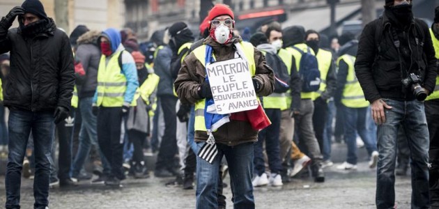 Fransa’daki gösterilere 33 bin 500 kişi katıldı