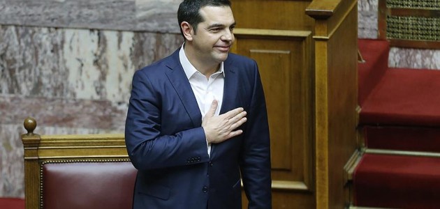 Yunanistan Başbakanı Çipras güven tazeledi