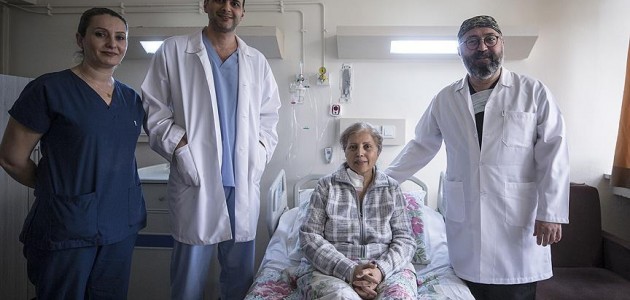 Aort anevrizması ameliyatına Türk imzası