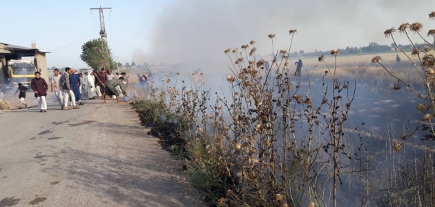 Terör örgütü YPG/PKK Arapların tarım arazilerini ateşe veriyor