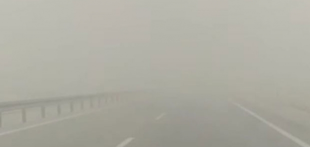 Kulu'da toz fırtınası etkili oluyor 