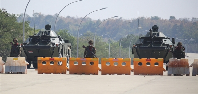 G-7 ülkeleri ve AB, Myanmar’daki askeri darbeyi kınadı