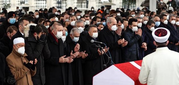 Erdoğan Kadir Topbaş için düzenlenen cenaze törenine katıldı