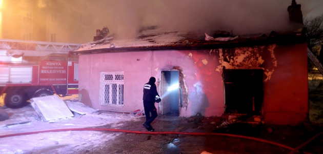  Konya'da müstakil evde çıkan yangın hasara yol açtı  