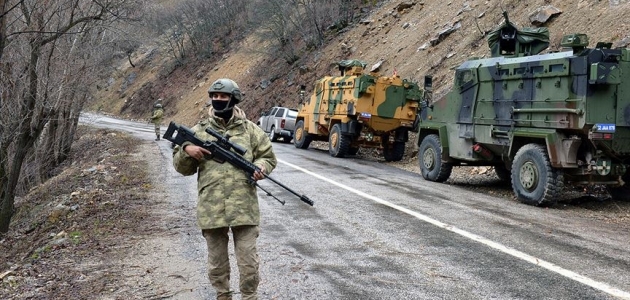 Terör örgütü PKK/KCK’dan kaçan 2 terörist ikna yoluyla teslim oldu