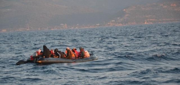 Ege'de yine Yunan zulmü: Göçmenleri kelepçeleyip denize attılar 