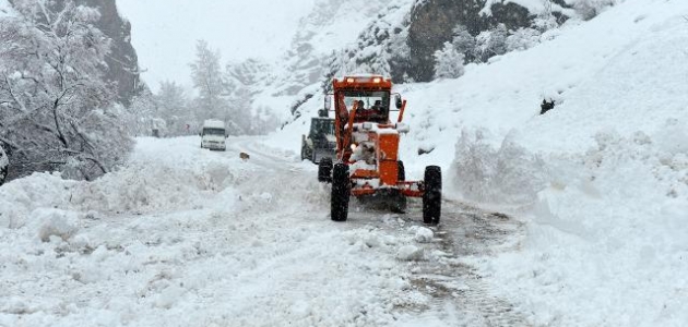 Sinop ve Kastamonu’da 103 köye ulaşıma kar engeli