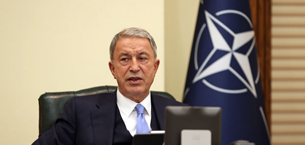 Bakan Akar NATO Savunma Bakanları Toplantısı'na katıldı