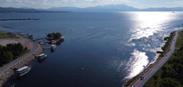 Kaymakam Özdemir: Beyşehir Gölü'nün mevcut su kotunun takipçisiyiz 