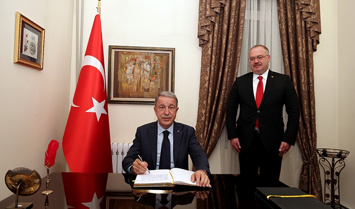 Milli Savunma Bakanı Akar, Türkiye’nin Bişkek Büyükelçiliğini ziyaret etti