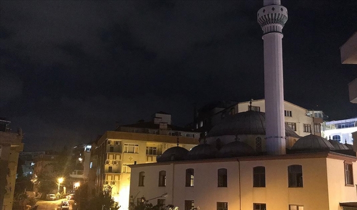 Trabzon'da cami hoparlörlerinden sel ve heyelan uyarısı