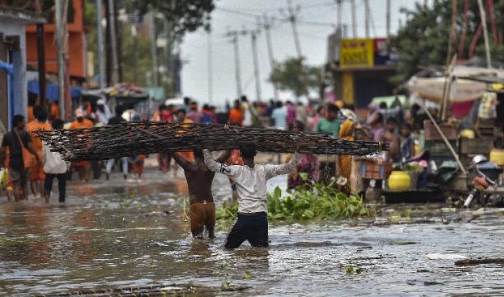 Hindistan’da sel: 23 kişi öldü