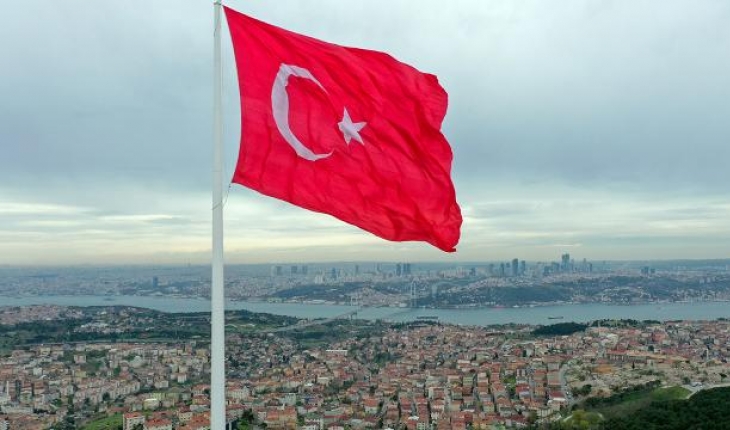 Türkiye’nin en büyük bayrakları Boğaz’da dalgalanacak