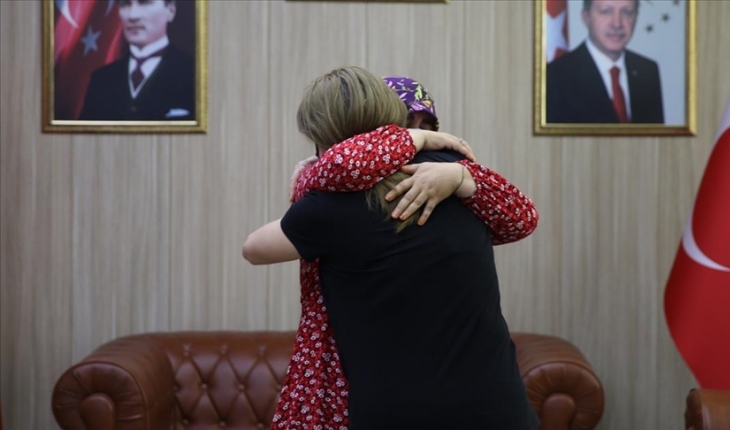 İkna sonucu teslim olan kadın terörist Mardin’de ailesiyle buluştu