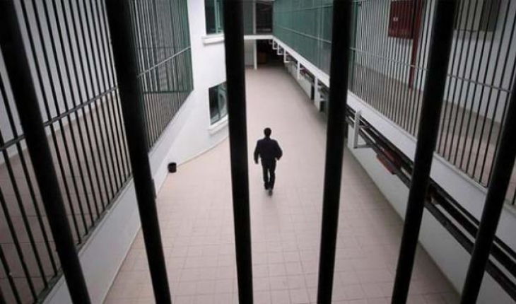 Açık cezaevlerindeki hükümlülerin COVID-19 izni 2 ay uzatıldı